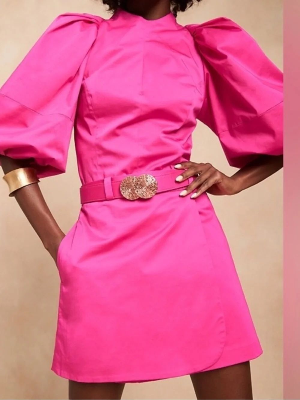 BR X Harbison Hot Pink Puff-Sleeve Smocked Backless Blouse
Ai17